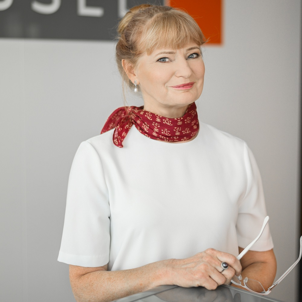 Bernadeta Kasztelan – Świetlik