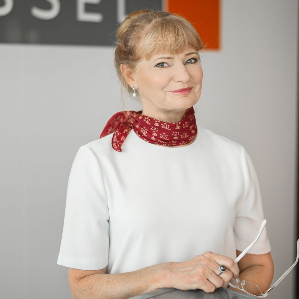 Bernadeta Kasztelan – Świetlik