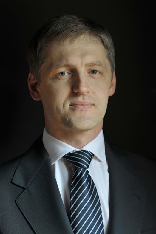 dr Krzysztof Korus